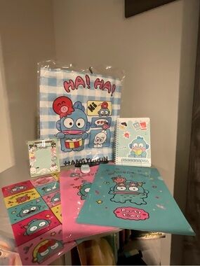 Hangyodon “Hangy” 8 piece Stationery Bundle